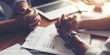 Building portfolios in times of uncertainty