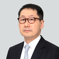 June-Yon Kim is Head of the Japanese Equity Team and a Lead Portfolio Manager/Analyst at Lazard Asset Management