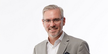 Michael Blomfield CEO Investment Trends 